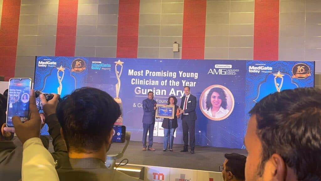 At the 16th MT India Healthcare Awards, Ms. Gunjan Arya Wins the “Promising Young Clinician of the Year Award 2025″